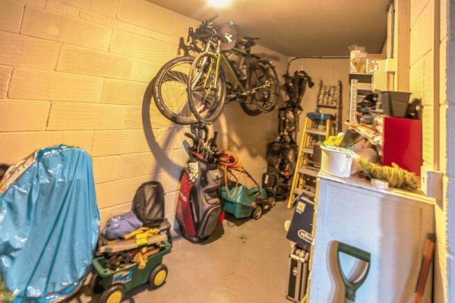 Workshop / store
