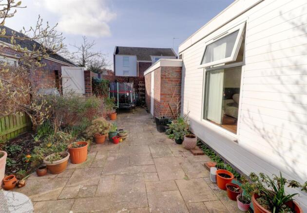 Courtyard Garden