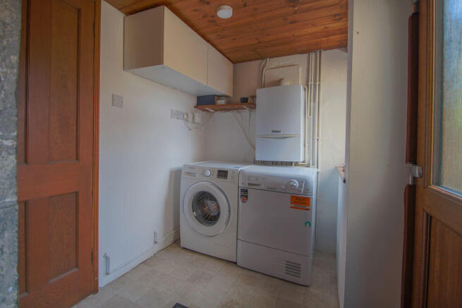 3 bed Terraced for sale Image 9