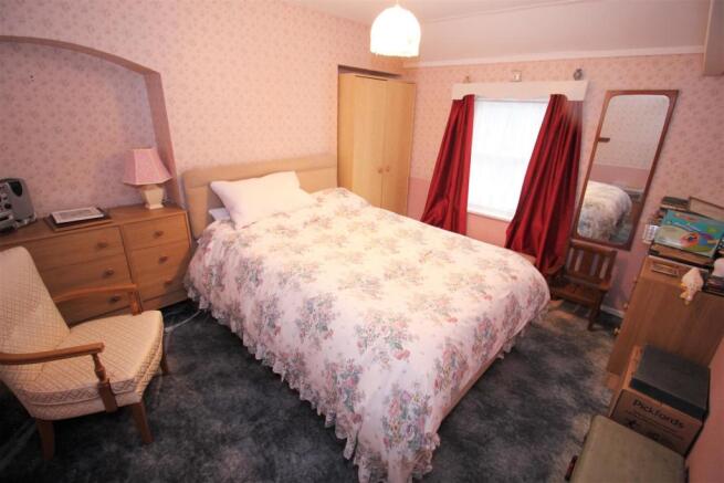 Bedroom One.jpg