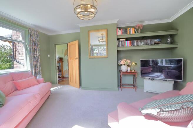 4 bed Detached for sale Image 12