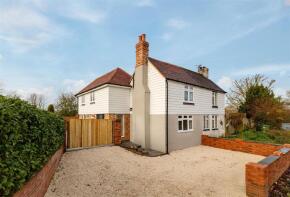 1, Lunsford Cross Cottages, Ninfield Road, Ninfield, Bexhill-on-sea TN39 5JP