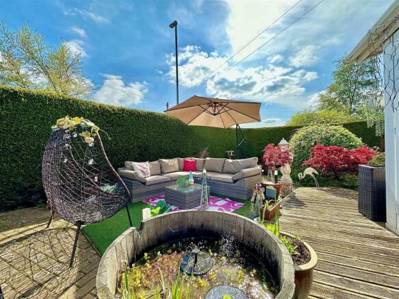 garden/side terrace