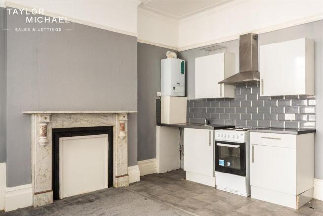 Living Room / Kitchen