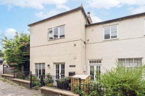 Hitchmans Mews, West Street