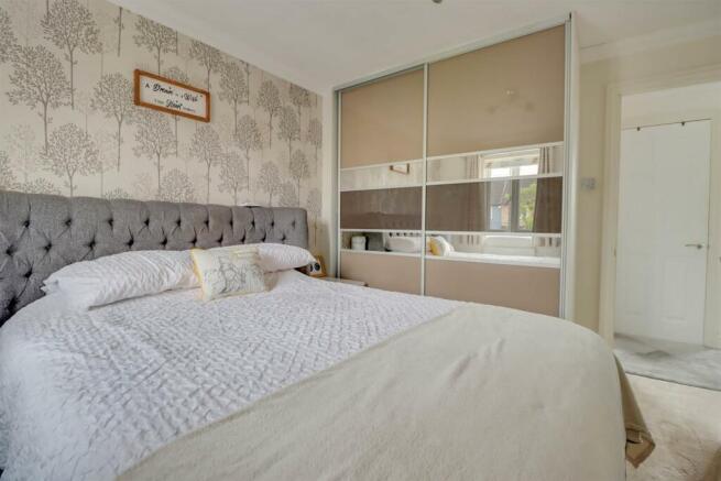 8 WOODBERRY ROAD-11.jpg