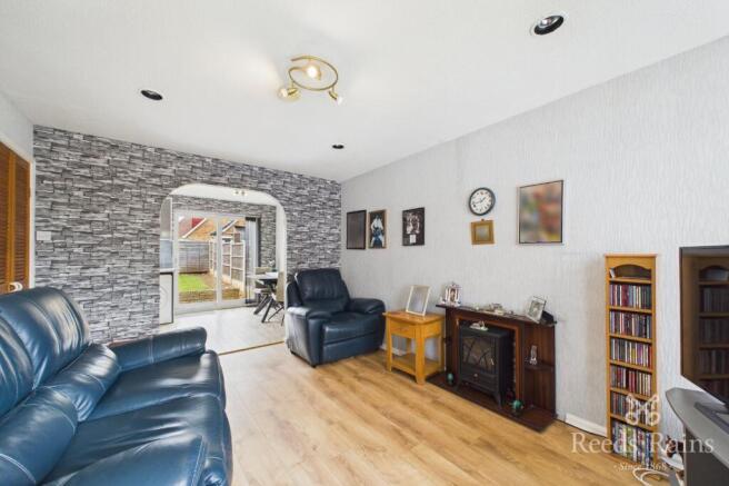 2 bed Semi-Detached for sale Image 4