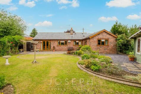 Lewis Lane, Stutton, IP9