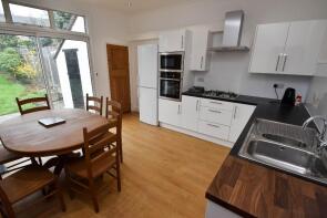 190, Princes Avenue, London N13 6HL