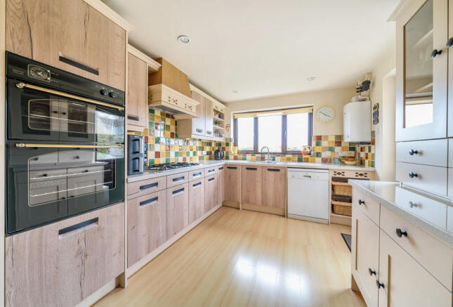 1370001-5-68efc6f...