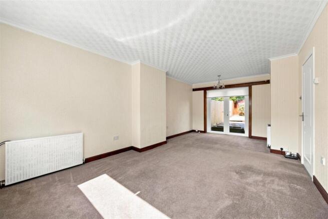 06-7_LAMMERMOOR_CRESCENT_KIRKINTILLOCH _006.jpg