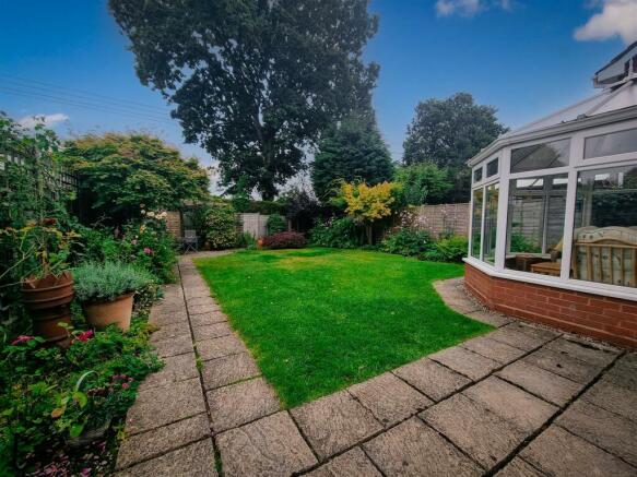 PRIVATE REAR GARDEN