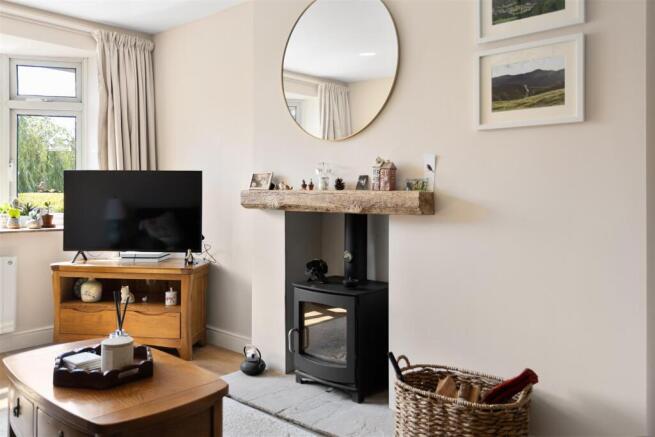 2 bed Semi-Detached for sale Image 7