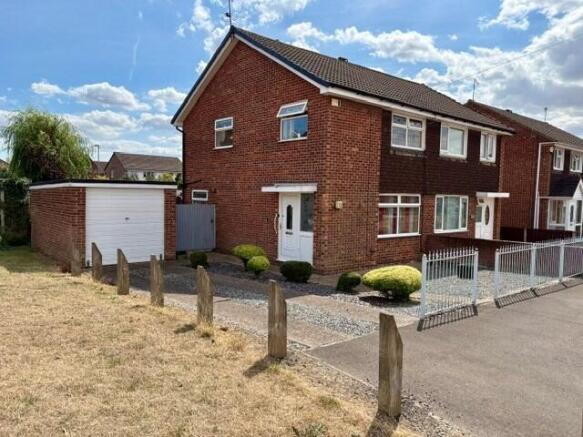 3 bed Semi-Detached for sale Image 10