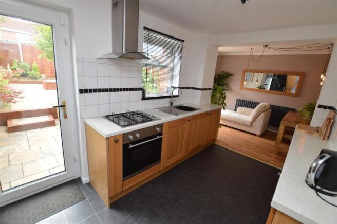 Open plan kitchen/dining room