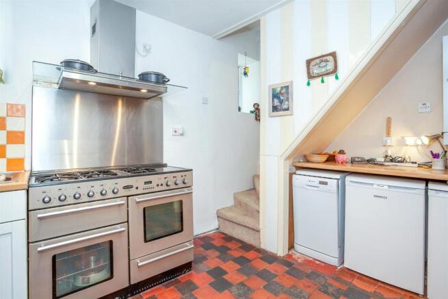 Kitchen 4.jpg