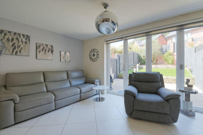 2 bed Terraced for sale Image 8