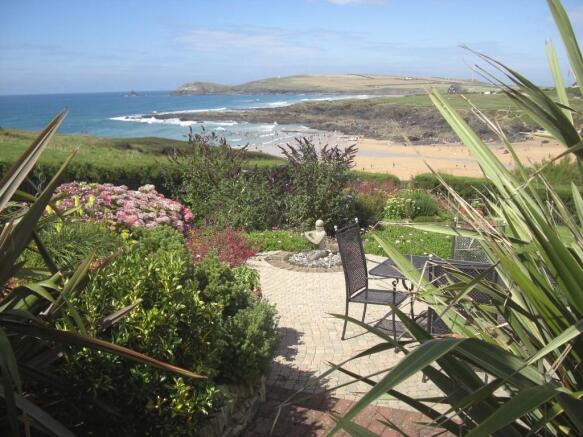 GARDENS/VIEW