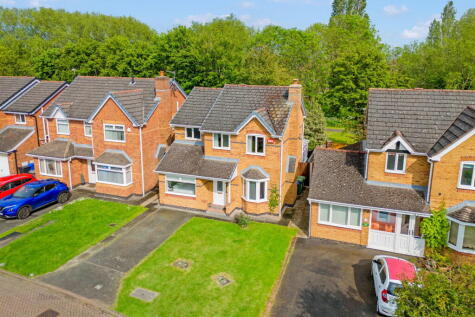 Holkham Close, Foxley Heath, Widnes