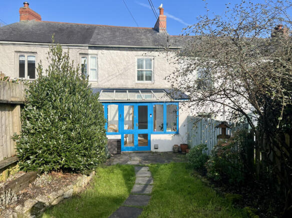 2 Bedroom Mid Terraced House for Sale