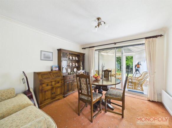 CAM01943G0-PR0680-STILL006.jpg