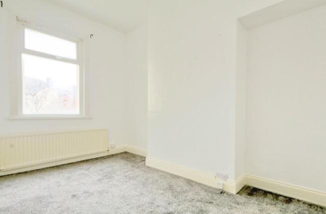 2 bed Terraced to rent Image 9
