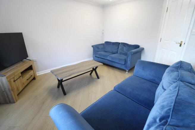 Lounge 2