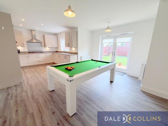 Family kitchen-dining