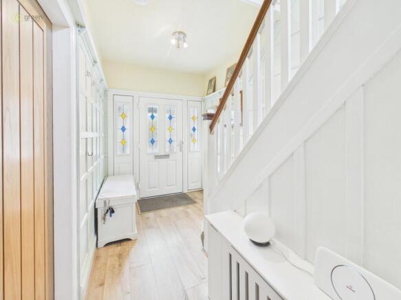 cam05459g0pr0156still026