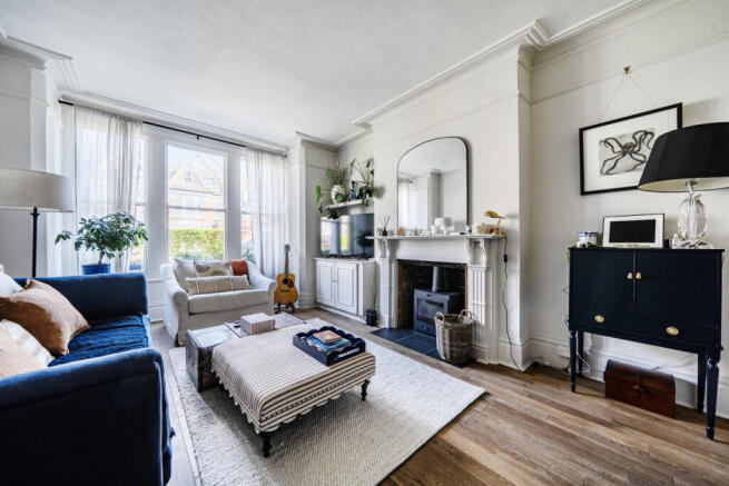 1439061-8-69ce856...