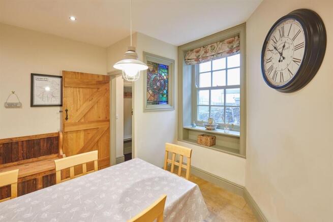 2 bed Cottage for sale Image 6