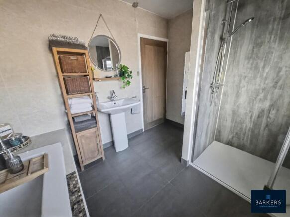 2 bed Semi-Detached for sale Image 10