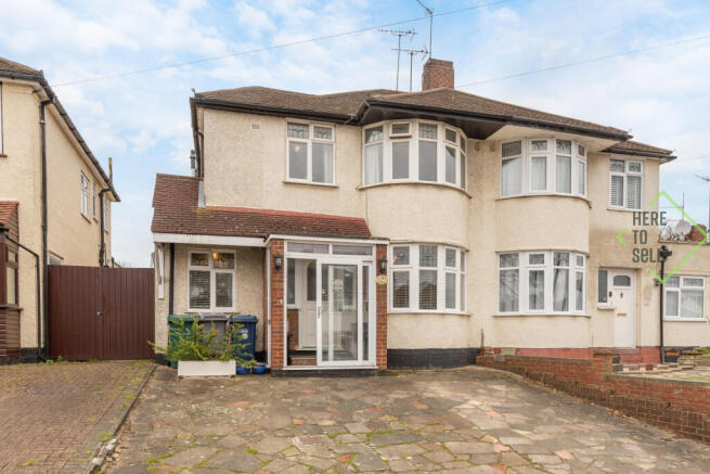 Gallants Farm Road, Barnet, EN4-Front