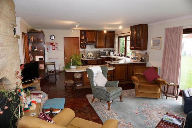 Kitchen/Family Room