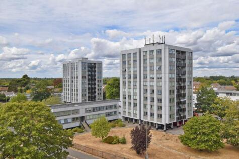 Wellington Close, Walton-on-Thames, KT12