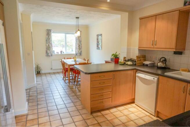 Kitchen/Dining Room