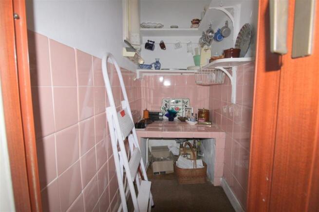 Walk in Pantry