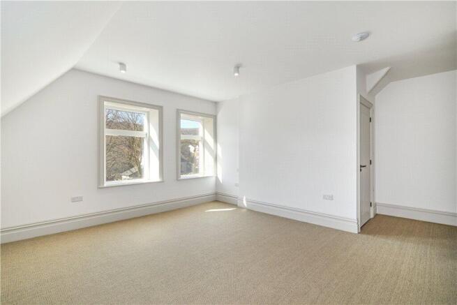 2 bed Penthouse for sale Image 6