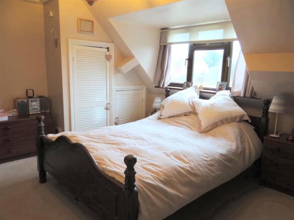 Bedroom.JPG