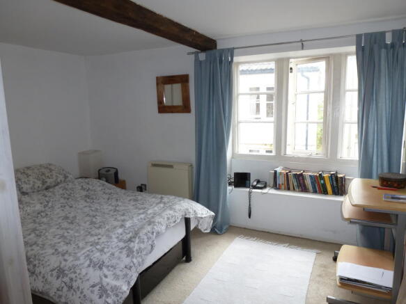Photo 10