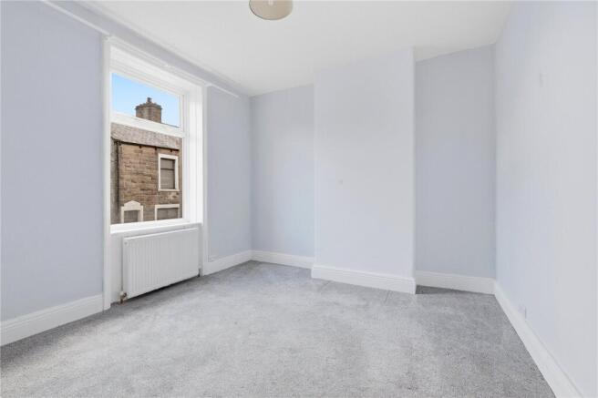 3 bed Terraced for sale Image 8