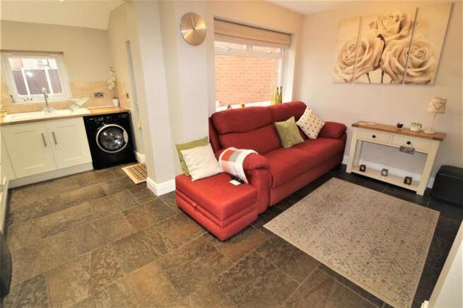 KITCHEN/ BREAKFAST ROOM