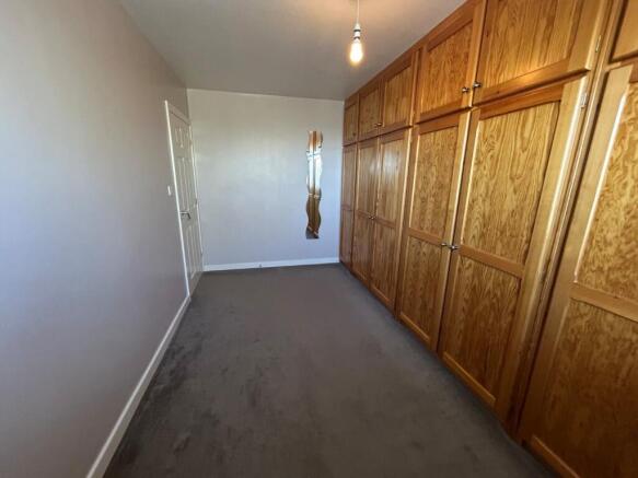 3 bed Semi-Detached to rent Image 12