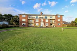 Flat 1, 130 Palm Close, Barrack Lane, Bognor Regis PO21 4EF