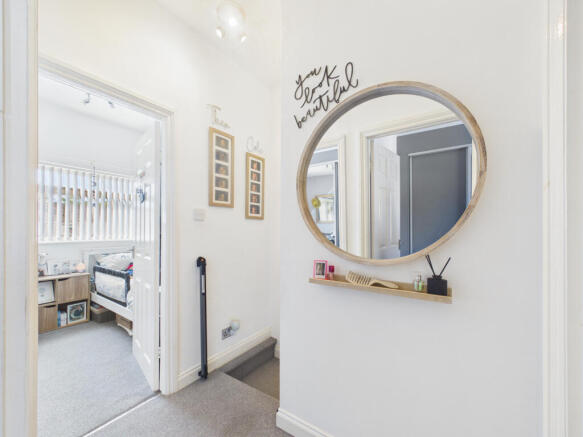 3 bed Terraced for sale Image 10