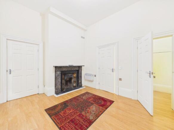 Studio for sale Image 5