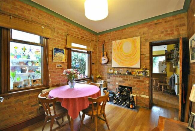 BREAKFAST ROOM