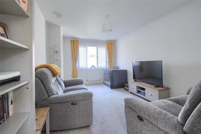 3 bed Semi-Detached for sale Image 4