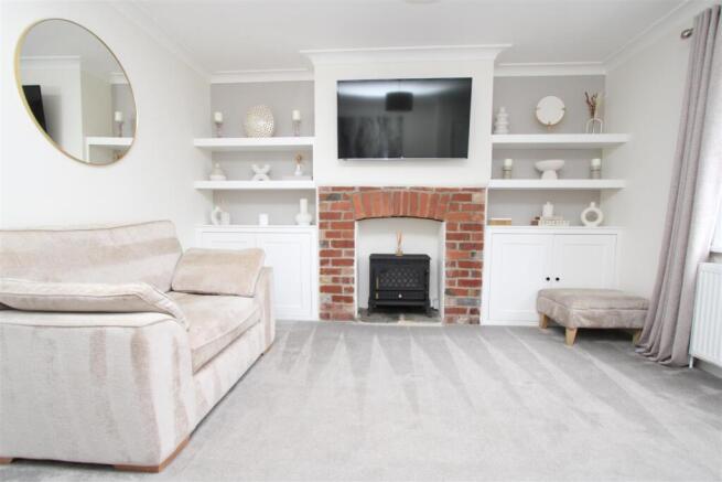 3 bed Town House for sale Image 5