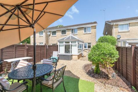 Pine Close, Corsham